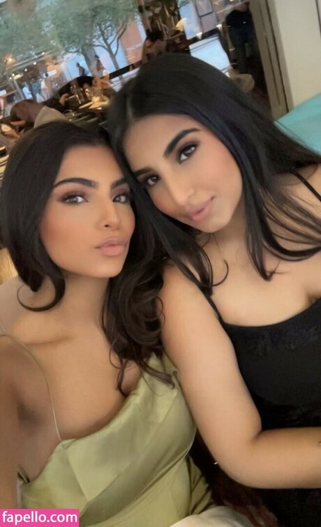 Jaya Thandi ヌードモデル 写真