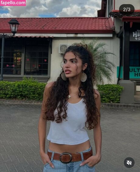 Keilani Lizbeth 独占スター 写真