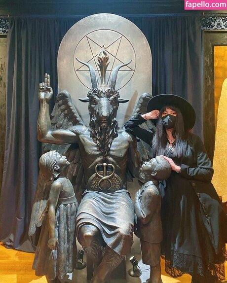 巨尻熟女オンリーファンズ セックス ギャラリー