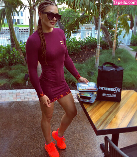 コスプレ フェムボーイ オンリーファンズ HD 画像