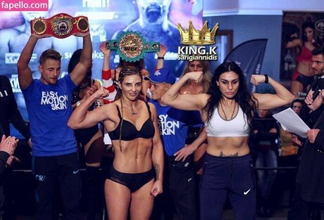 ランジェリーヌードオンリーファンズ セクシーヌード ギャラリー