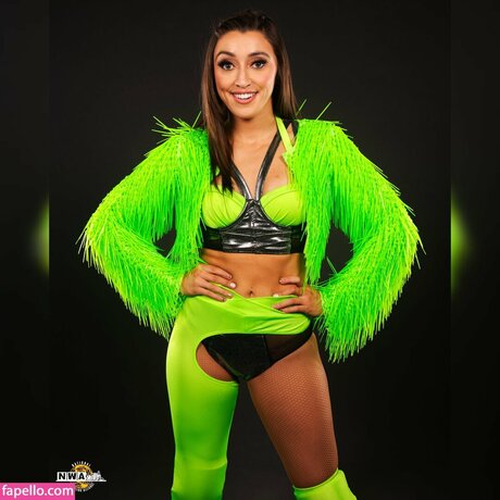 Wren Sinclair 無料のスター 画像