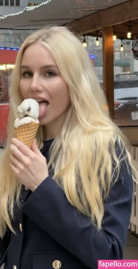 Colette Cherry ポルノスター アーカイブ