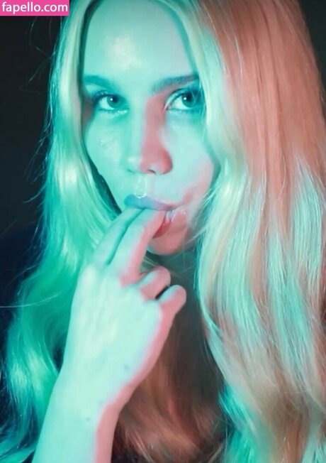 Colette Cherry 無料のスター ギャラリー