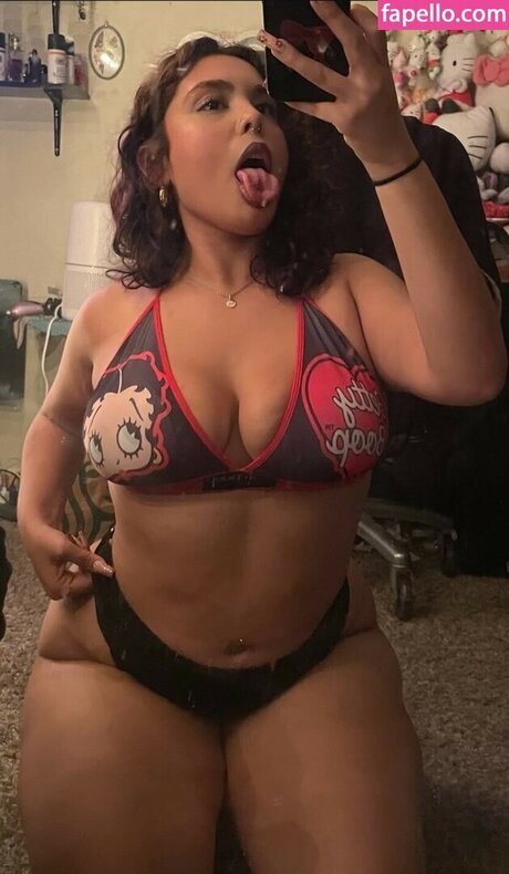 vastlyval 美しいポルノスター 写真