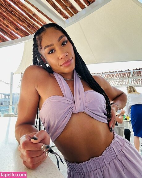 ジムガールズオンリーファンズ アートポルノ 写真