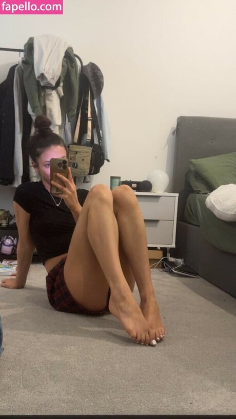 Elisha Walbyoff エロティックなスター 画像