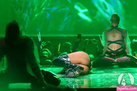 Anastasia Kamenskykh ポルノスター 高品質 アーカイブ