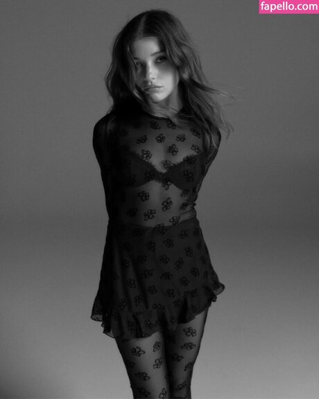 Katie Douglas ポルノスター トップ 画像