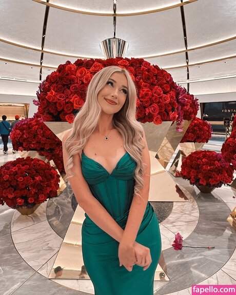 レズビアン誘惑オンリーファンズ ヌード 写真