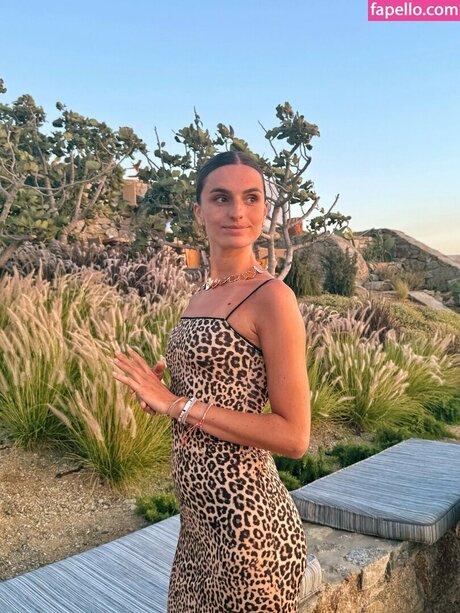 フィットネスベイビーオンリーファンズ ホットセックス 写真