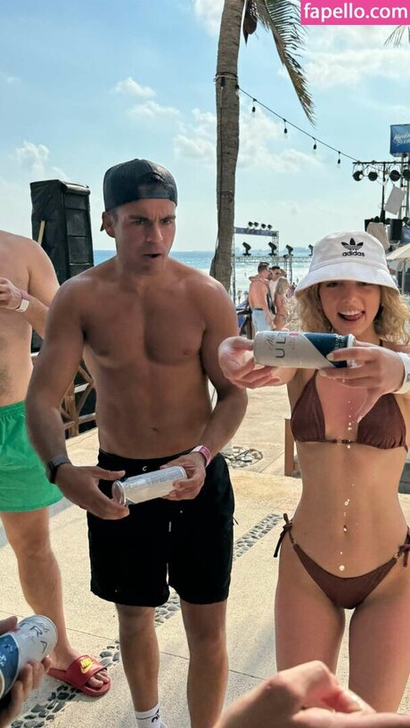 トランス熟女オンリーファンズ ポルノ 写真