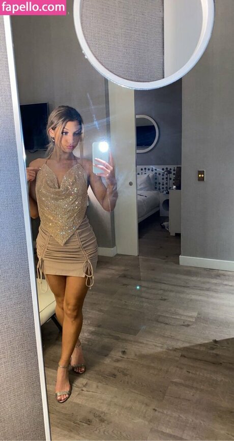 中出しプリンセスオンリーファンズ 裸 画像