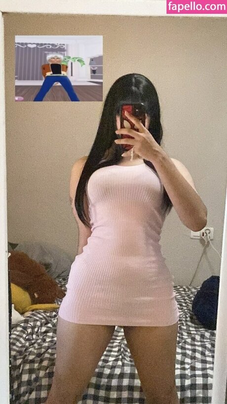 痴女妻オンリーファンズ 裸 写真