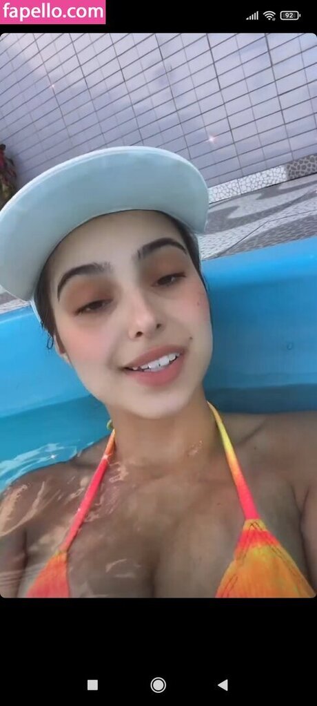 Larissa Costa アダルト女優 画像