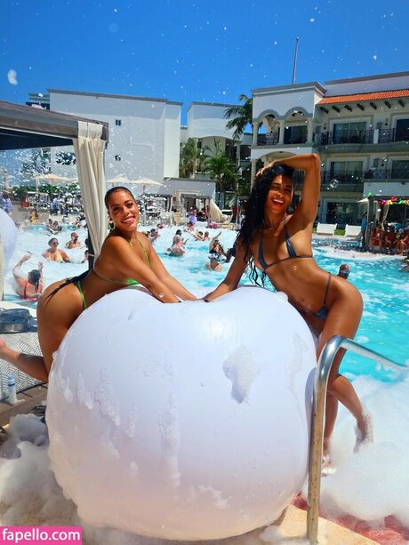 アナルアジア人オンリーファンズ アートポルノ 画像