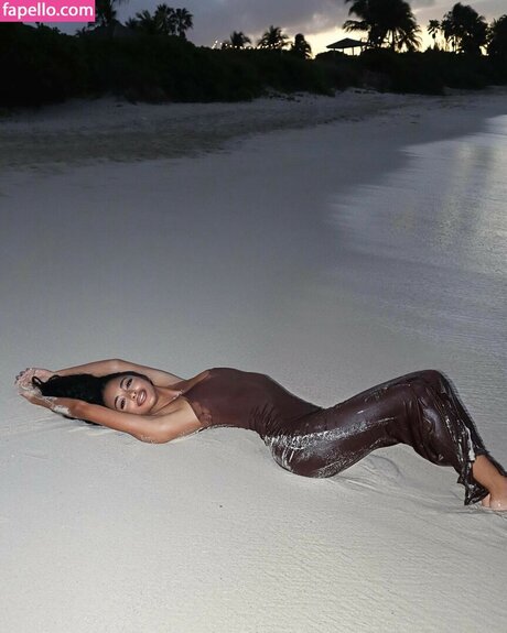 Jaya Araye Williams モデル ギャラリー