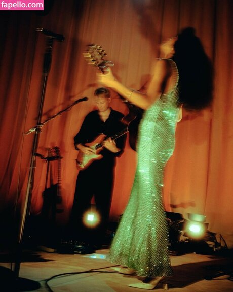 ティーンウェブカメラオンリーファンズ 美しいポルノ 写真