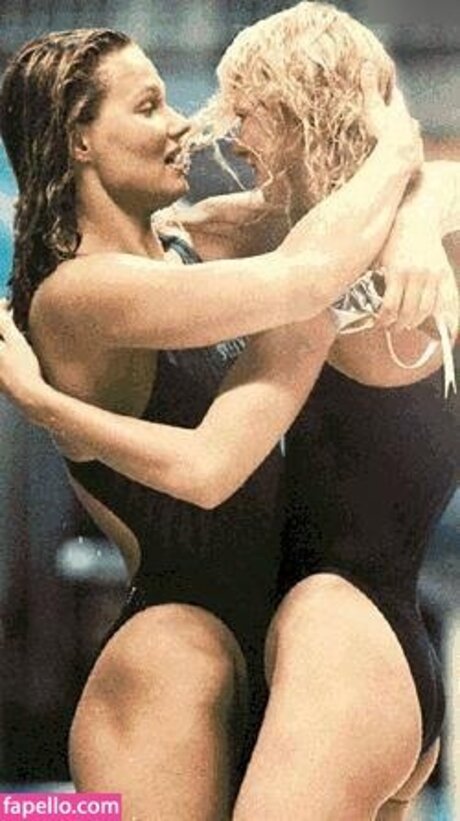 オフグリッドオンリーファンズ アート裸 写真