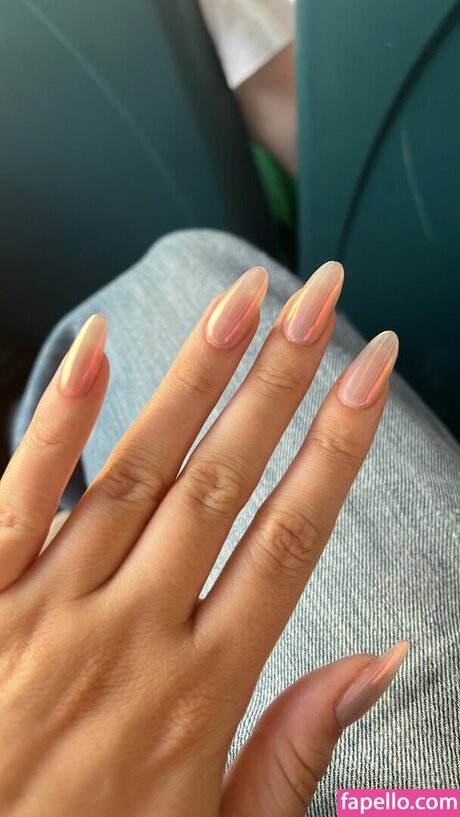 haileybieber ポルノモデル 写真