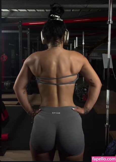 Elley Davies スター 画像