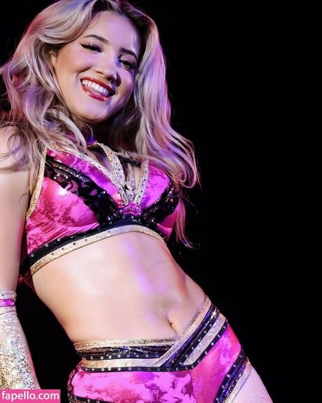 タトゥーオンリーファン ホットセクシー ギャラリー