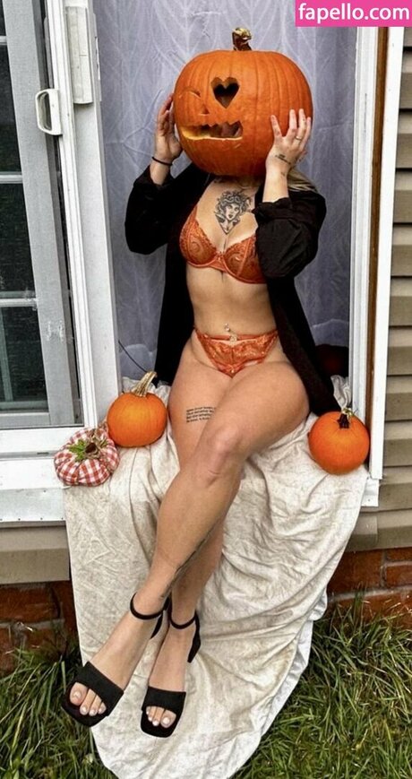 Soph labe 裸のモデル 画像