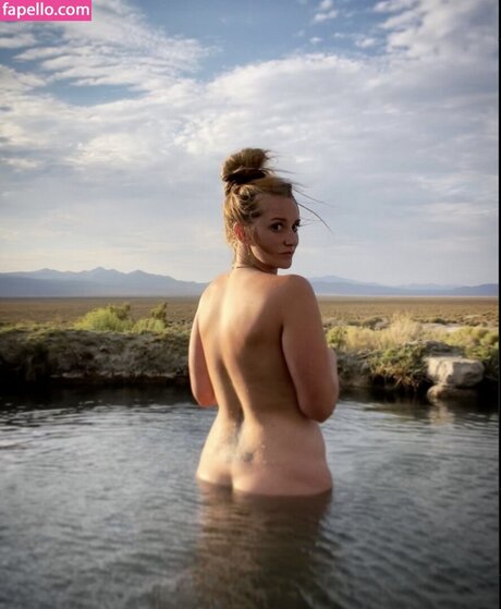 Spicy ginga ポルノスター 裸 写真