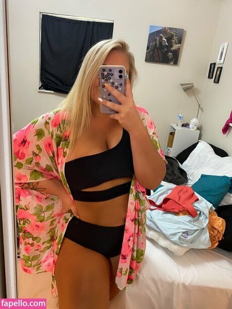 Themomkaylee ポルノスター 可愛い 写真