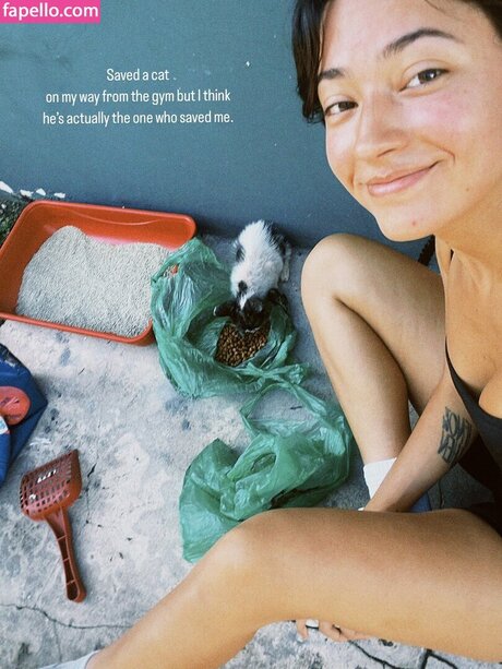 Carolina Oliveira ポルノスター アート 画像