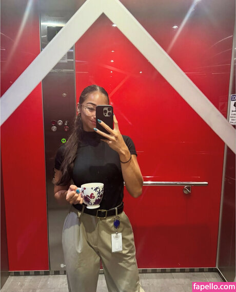 オンリーファンズを崇拝する アート裸 アーカイブ