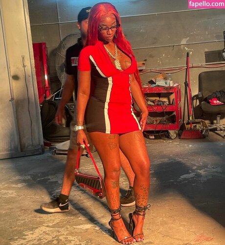 Sexxy Red 無料スター ギャラリー