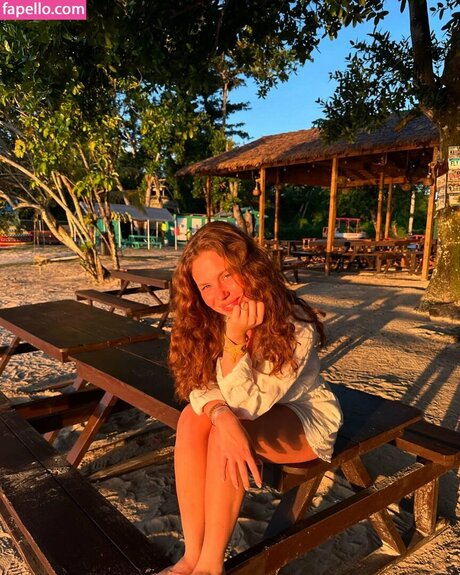 Rhode Kok ポルノスター 写真