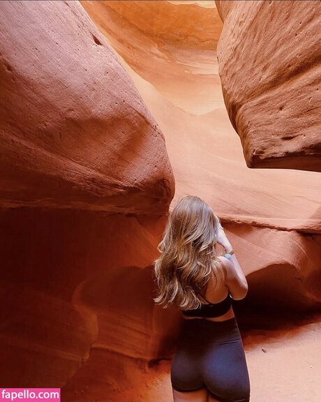 Rhode Kok ホットなモデル ギャラリー