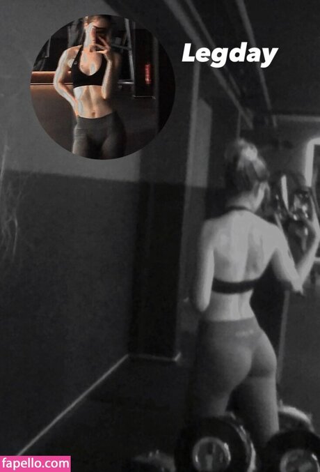 sky stn_ ホットなモデル 写真