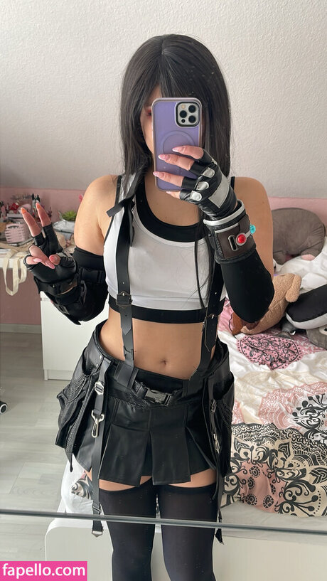 Avygenki 裸のスター 画像