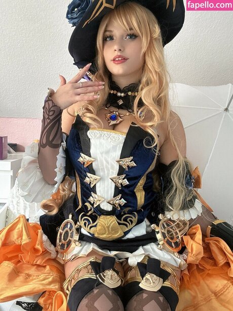 曲線美のランジェリーオンリーファンズ パーフェクト 写真