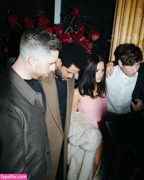 熟女 2P オンリーファンズ HD 写真