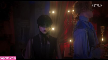 デカ尻ティーンオンリーファンズ 美しいヌード 写真