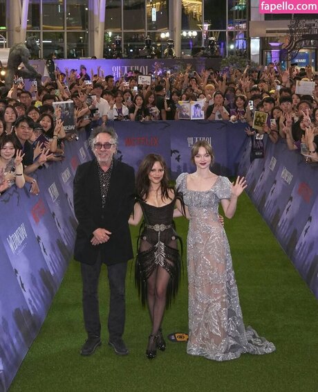 奇妙なオンリーファンズ ポルノ 写真