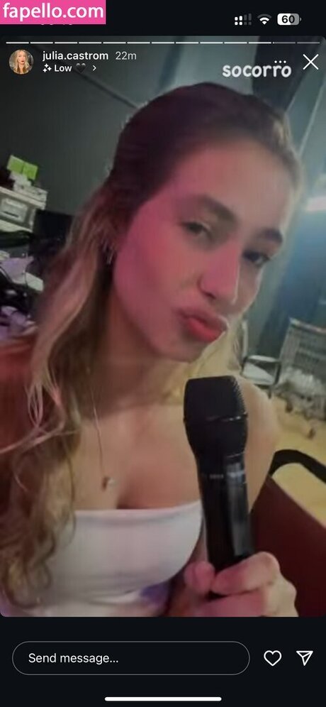 セクシーなブルネットのオンリーファンズ 美しい裸 写真