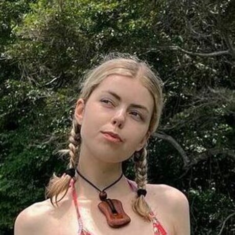 Dear mathilda セクシーなポルノスター 写真