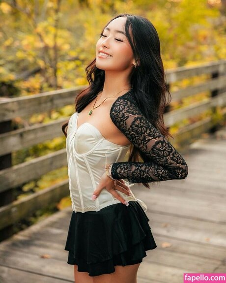 パタヤ レディーボーイ オンリーファンズ アートxxx ギャラリー