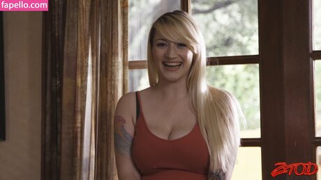 日本の熟女オンリーファンズ 無料アダルト 写真