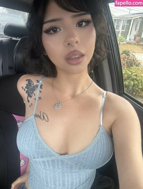 myshayla 裸のモデル 写真