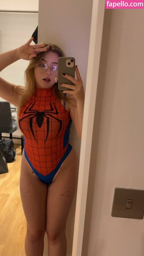 Tamothie ヌードスター アーカイブ