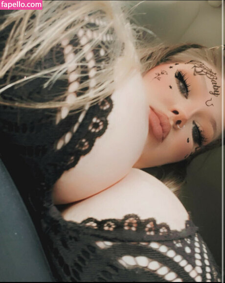 Sweetnicky95 ホットモデル 写真