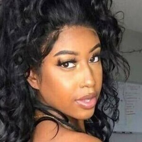 Yungnena エロティック女優 アーカイブ