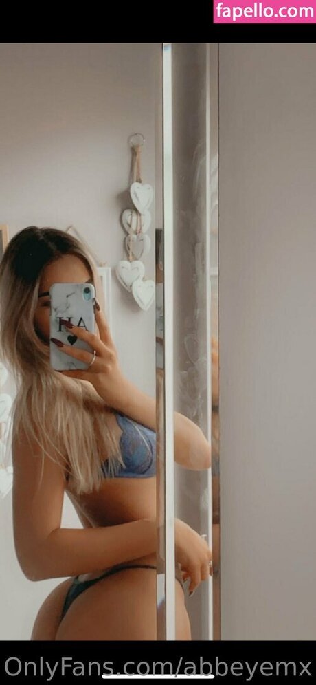 Abbie Hall ポルノスター 可愛い 画像