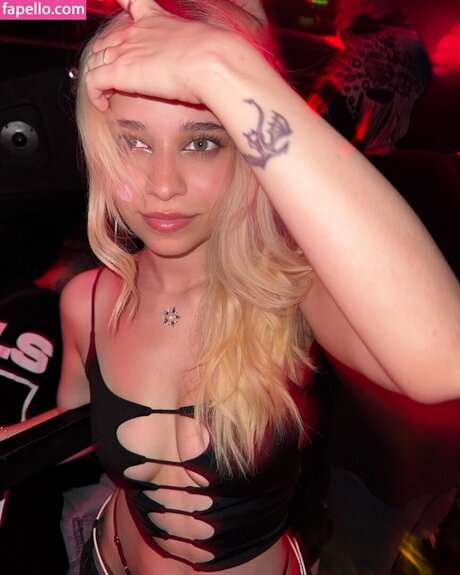 azura0618 セクシーなポルノスター 画像